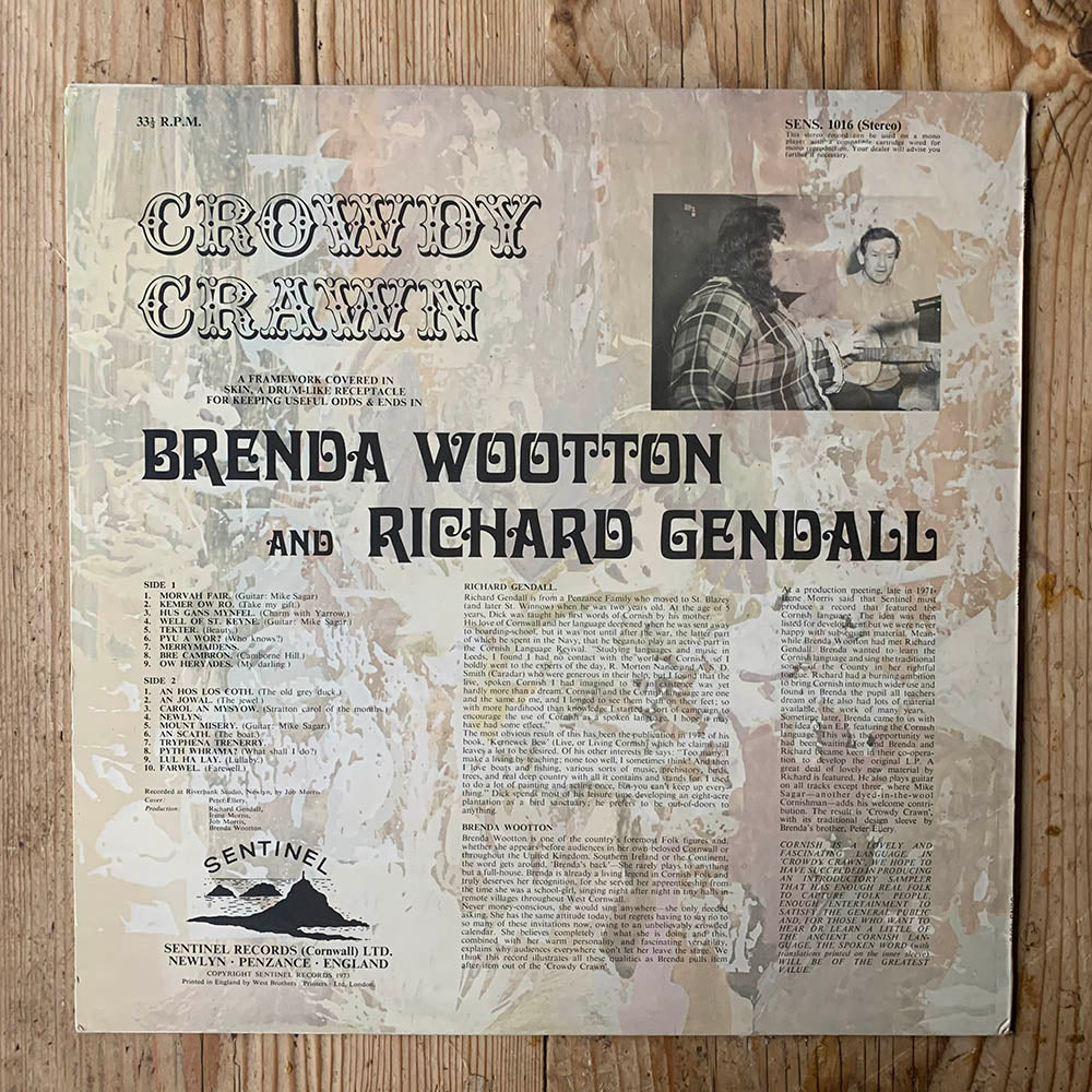 Brenda Wootton & Richard Gendall - Crowdy Crawn